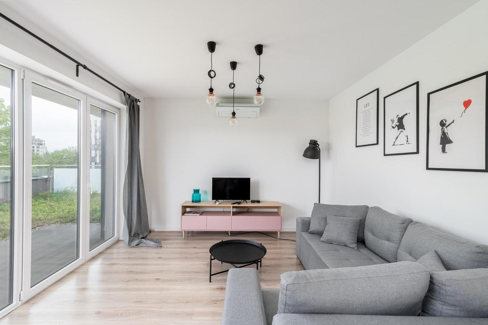 Rogozinskiego 2-bedroom * Krakow